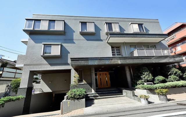 Shinjuku Okubo Apartment