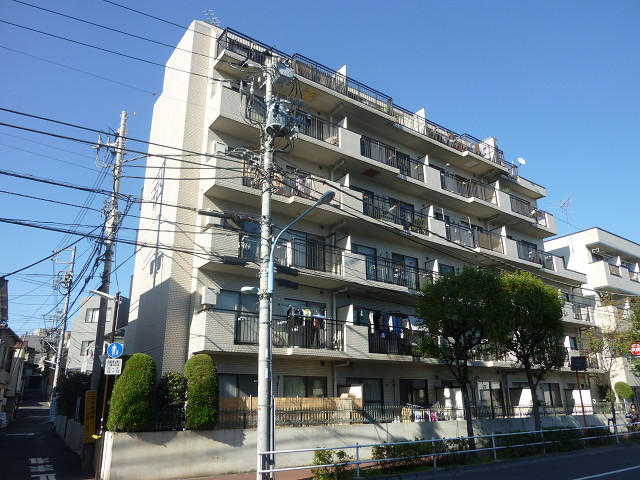 Shinjuku Ochiai Apartment