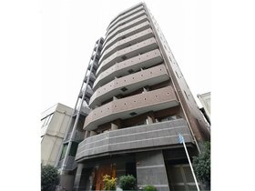 Shinjuku Akebonobashi Apartment