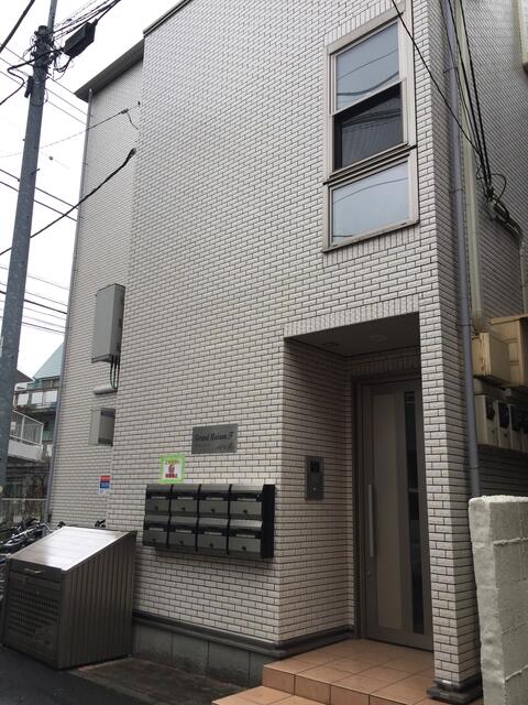 Shinjuku Higashi-Shinjuku Apartment